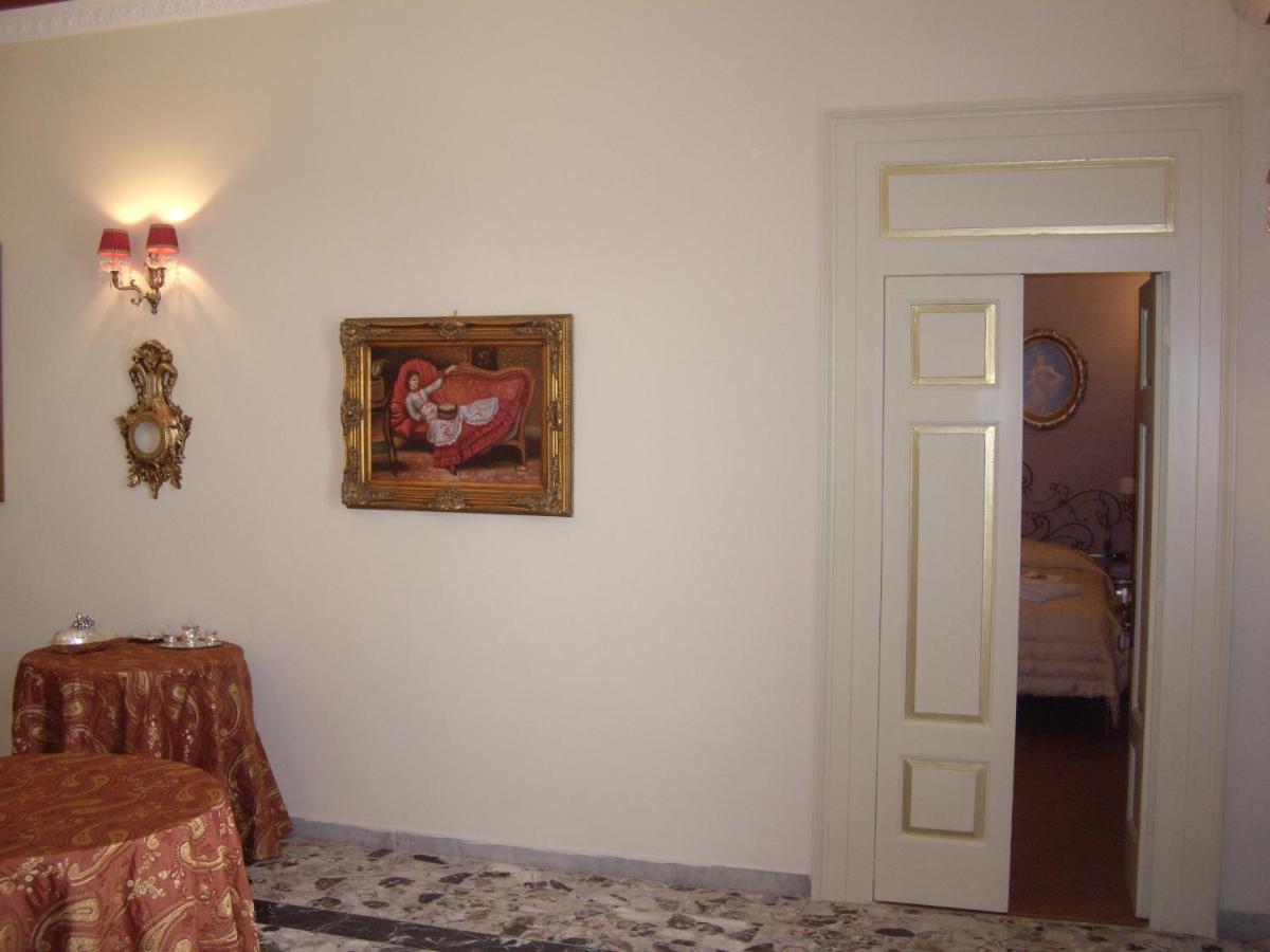 Hotel Executive L'Orangerie Bb Bari Zewnętrze zdjęcie
