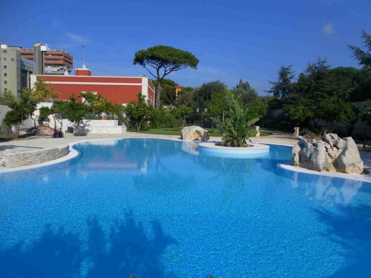 Hotel Executive L'Orangerie Bb Bari Zewnętrze zdjęcie